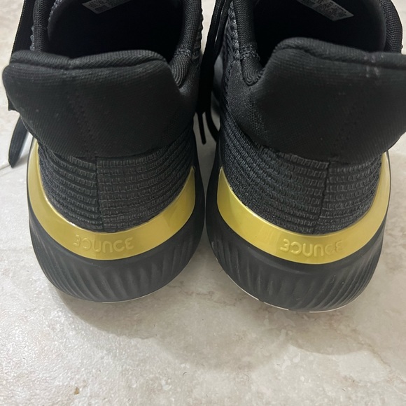 Adidas Pro Bounce - Picture 3 of 6